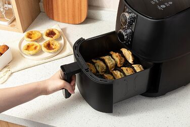 Аерофритюрниця 4 л - Фритюрниця з таймером і функцією збереження тепла - Вибір температури - Більш енергозберігаючий і швидший, ніж духові шафи - 1400 Вт (чорний)