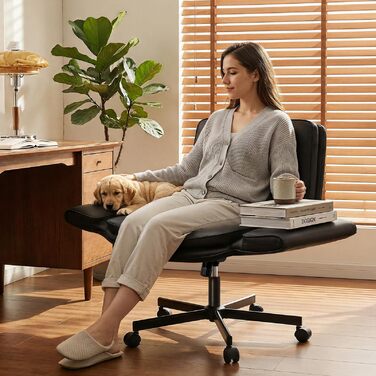 Ергономічне офісне крісло з 5-позиційними регульованими підлокітниками, робоче крісло з широкою подушкою сидіння, сидіння зі штучної шкіри зі схрещеними ніжками та функцією нахилу, обертове крісло з регулюванням висоти, чорне