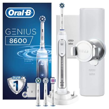 Електрична зубна щітка Oral-B Power Genius 8600, срібло, дизайн 780 г