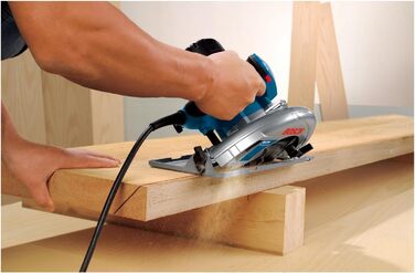 Професійна циркулярна пила Bosch GKS 190 (потужність 1400 Вт, диск 190 мм, глибина різання 70 мм, вкл. твердосплавний диск, всмокт