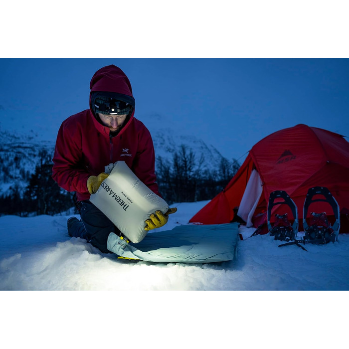 Килимок для сну Therm-a-Rest NeoAir XTherm NXT MAX Ultralight для кемпінгу та походів Neptune Regular Wide Neptune 72 дюйми (довжина) x 25 дюймів (ширина) x 3 дюйми (товщина) з оновленою сумкою для зберігання