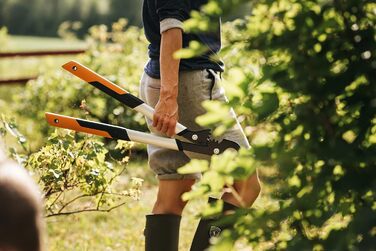 Садові секатори Fiskars PowerGear X з обхідним механізмом, з антипригарним покриттям, зі сталі високої твердості, довжина 57 см, чорно-помаранчеві, LX92-S, 1020186 LX 92 (57 см)