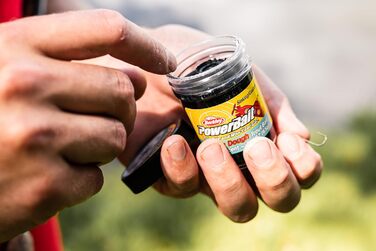 Сезонний набір Berkley PowerBait Trout Dough, 4 кольори та смаки для цілорічного лову форелі, ароматизована, пластична наживка, підходить для всіх рівнів майстерності (весна).