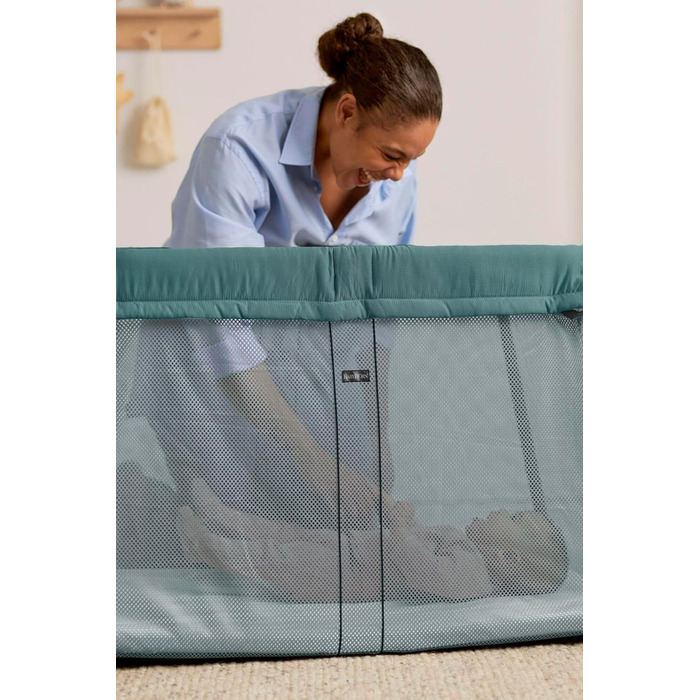 Дорожнє ліжечко BabyBjrn Light, Dark Green