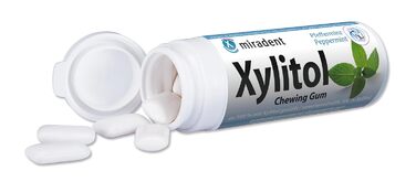 Жувальна гумка miradent Xylitol Dental Care м'ятний– 12 шт.