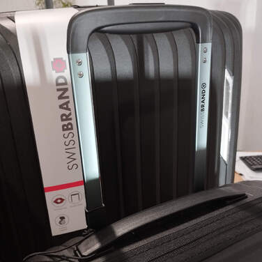 Валіза Swissbrand Narberth (S) Black (SWB_LHNAR001S)