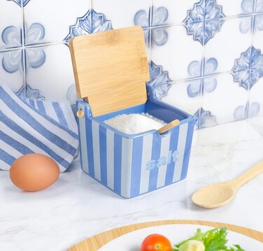 Фісура Оригінальна солонниця Salt у блакитному кольорі. Велика квадратна солонниця з кераміки з дерев'яною кришкою та ложечкою. Підходить також для цукру або спецій. 10 x 10 x 9 см. Salt, блакитний.