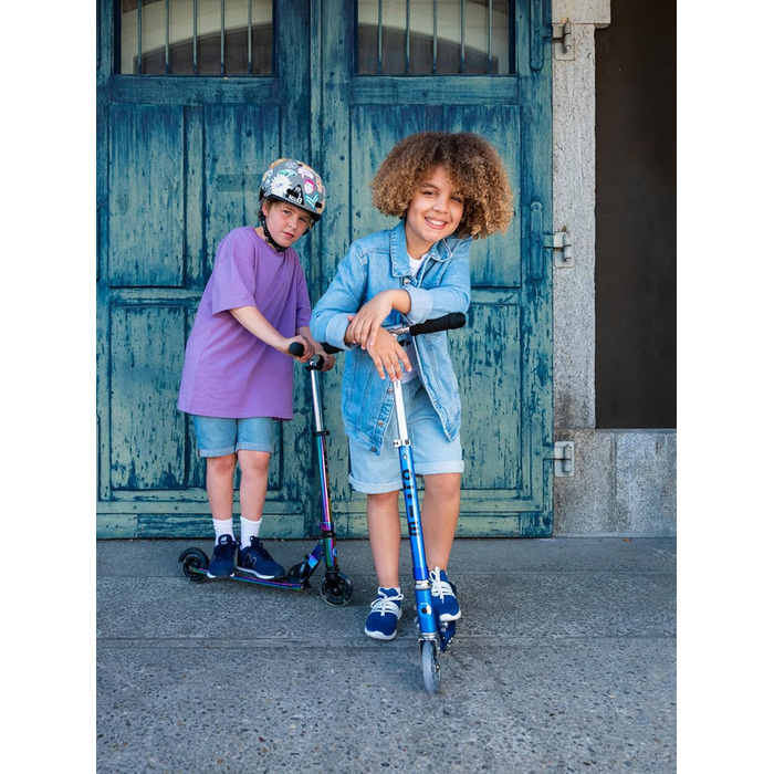 Дитячий самокат MICRO Sprite LED міський самокат зі світлодіодними колесами складне та регульоване по висоті кермо від 5 років. Са