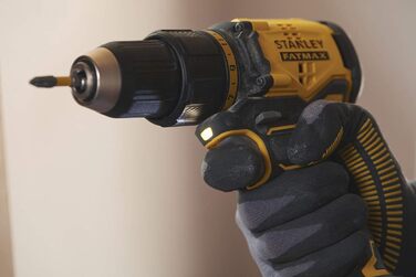 Двошвидкісний акумуляторний дриль-шуруповерт Stanley FatMax 18 В SFMCD710D2K (2,0 Ач, макс. крутний момент 60 Нм, безщітковий двиг