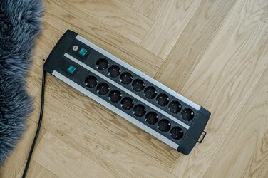 Розетковий подовжувач - багаторозеткова розетка з високоякісного алюмінію (з 2 вимикачами на 8 розеток кожен і кабелем довжиною 3