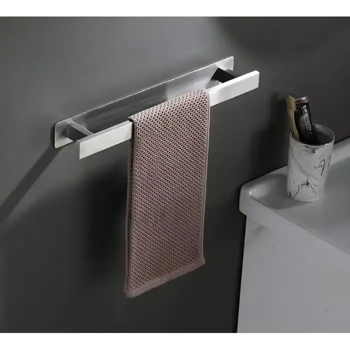 Вішалка для рушників JINWCISM B0B63BNQW6 настінна, срібляста