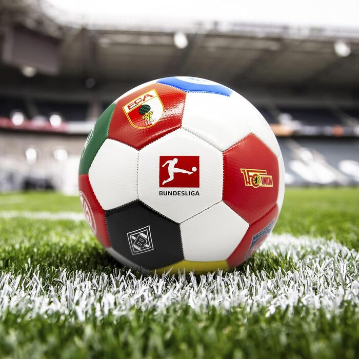 Футбольний м'яч Derbystar Bundesliga CLUBLOGO PRO розміру 5 з усіма клубними логотипами 1-ї Бундесліги сезону 2023/2024