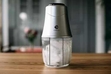 Подрібнювач для кухні Family Care електричний, 3 титанові леза, 300 Вт, скляна миска 600 мл, багатофункціональний, різак для м'яса, подрібнювач цибулі, овочі, горіхи, морозиво 600 мл 300 Вт