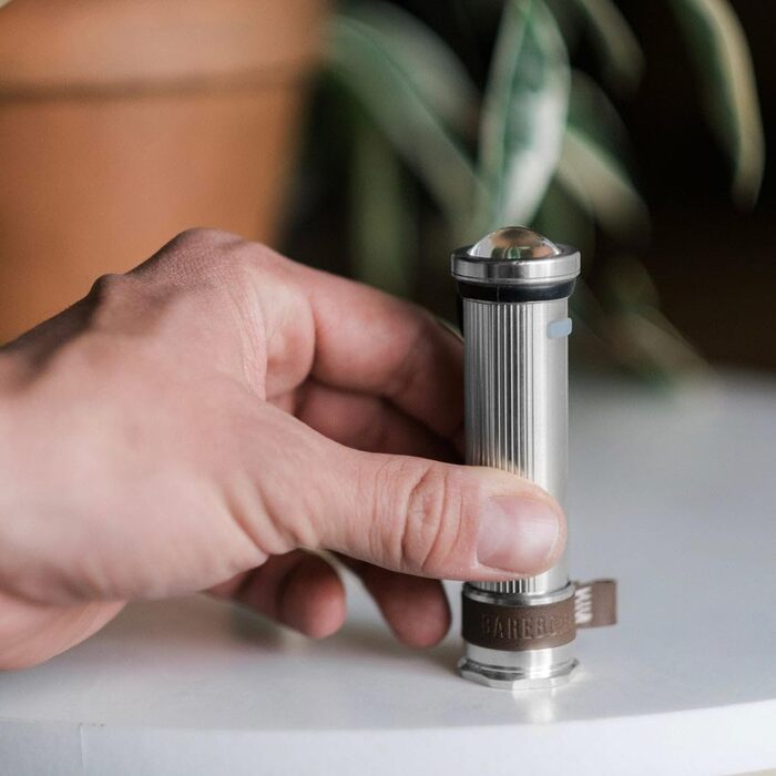 Міні-ліхтарик Barebones стильний вінтажний акумуляторний ліхтарик із регулюванням яскравості, магнітною основою та режимом мерехтіння свічки компактний ліхтарик для подорожей та кемпінгу (алюміній)