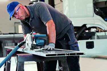 Професійна занурювальна пила Bosch GKT 55 GCE (потужність 1400 Вт, вкл. пиляльний диск Ø 165 мм, вкл. циркулярне пиляльне полотно