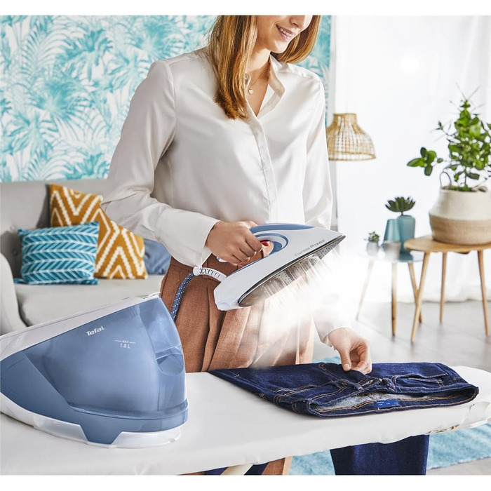 Парова прасувальна станція Tefal Express Protect SV9202 потужний тиск 7,5 бар потужність пари 520 г / хв. 1,8 л резервуар для води