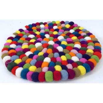 Кругла фетрова підставка з маленьких фетрових кульок - Ø 30 см, Червона, Вовна, Підставки, Підноси