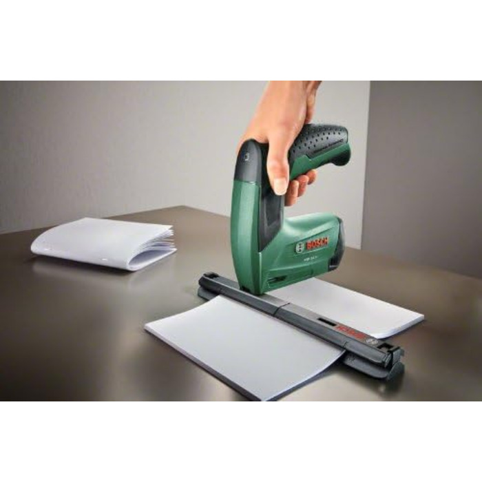 Акумуляторний степлер Bosch Home and Garden DIY PTK 3.6 LI зі степлером для паперу та степлером для брошур (набір для скріплення, 3.6 В, 30 скоб/хв), 0603968102 PTK 3.6 LI офісна насадка