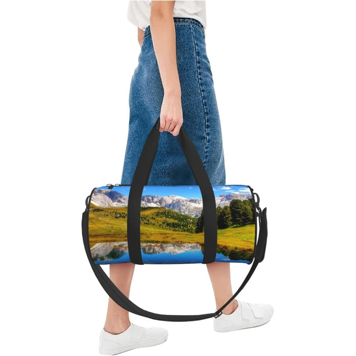 Спортивна сумка, дорожня сумка, стильний малюнок з пейзажем, сумка для подорожей на вихідні, чорна, універсальний розмір