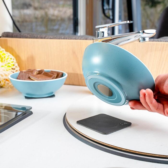 Магнітні миски silwy DOLOMIT Набір з 2 шт. Ø 16 см Магнітні пластикові миски з протиковзким кільцем Для автофургонів, кемпінгу та човнів Небиткі, легкі та нековзні Зроблено в Німеччині, синього кольору