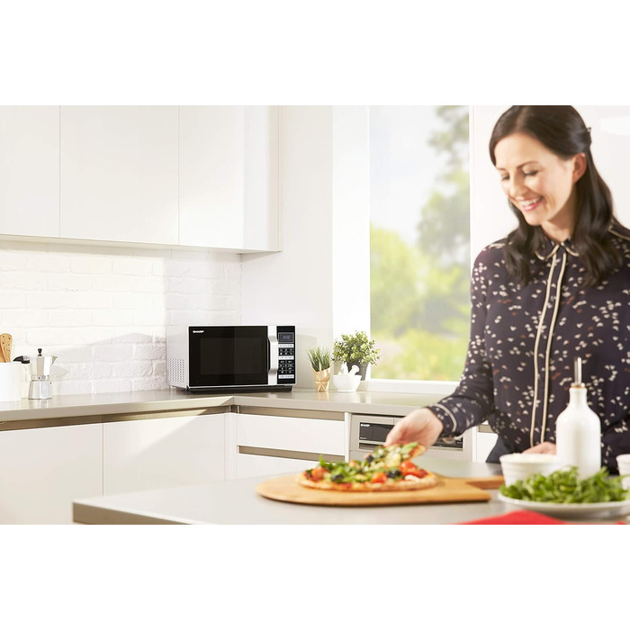 Мікрохвильова піч Sharp R-860S 3-в-1, гриль і гаряче повітря / 25 л / 900 Вт / 49 см / автоматична програма / розморожування за вагою та часом / нержавіюча сталь