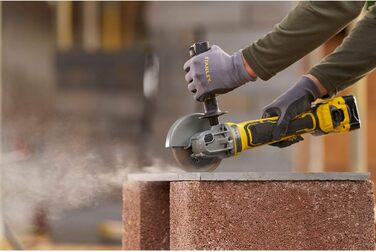 Акумуляторна кутова шліфувальна машина Stanley FatMax V20 SFMCG700B (18 В, діаметр диска 125 мм, безщітковий двигун, міцний литий