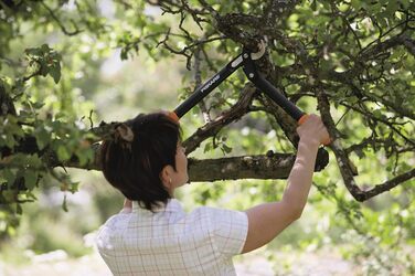 Обрізувачі Fiskars PowerGear II з двоступеневою шестернею для свіжої деревини, антипригарне покриття, загартована прецизійна сталь, довжина 46 см, чорний/помаранчевий, L70, 1002104 L70 (гілка Ø 3,8 см)