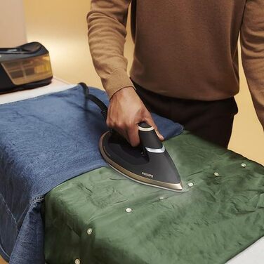 Парова прасувальна станція Philips PerfectCare 6000 - 2400 Вт, паровий удар 600 г, 8 бар, технологія OptimalTEMP, резервуар для во