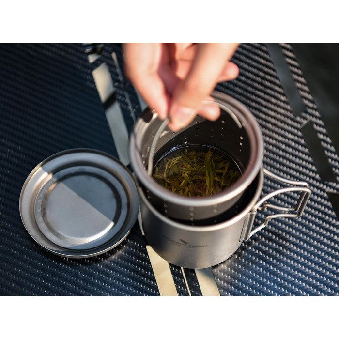 Титанова кружка Boundless Voyage 420 мл з чайним інфузером та кришкою, чашка для кемпінгу на відкритому повітрі з фільтром, легка одношарова кавова кружка зі складною ручкою, портативна, для походів, подорожей, пікніка, посуд для напоїв Ti3054D