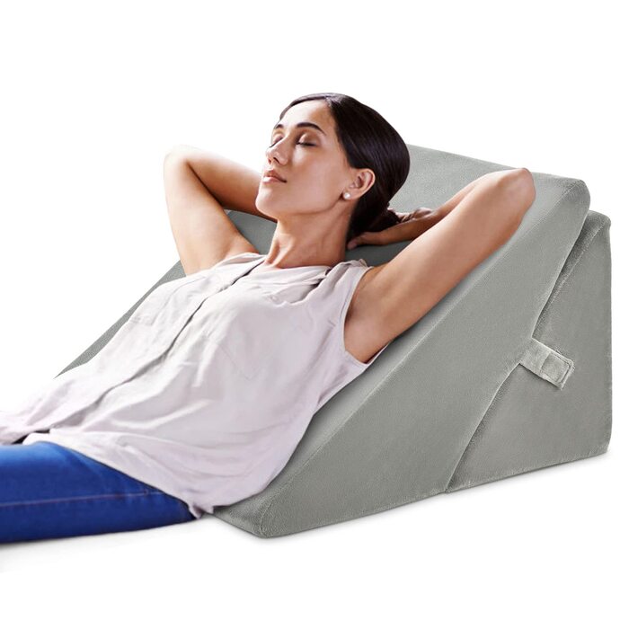 Клиноподібна подушка GOPLUS для ліжка, подушка для читання, подушка у формі книги для відпочинку, чохол з піни з ефектом пам&39яті, що прається, подушка для ніг, подушка для спини, ергономічна з ручкою, подушка для ніг, розслаблююча подушка для дивана та 