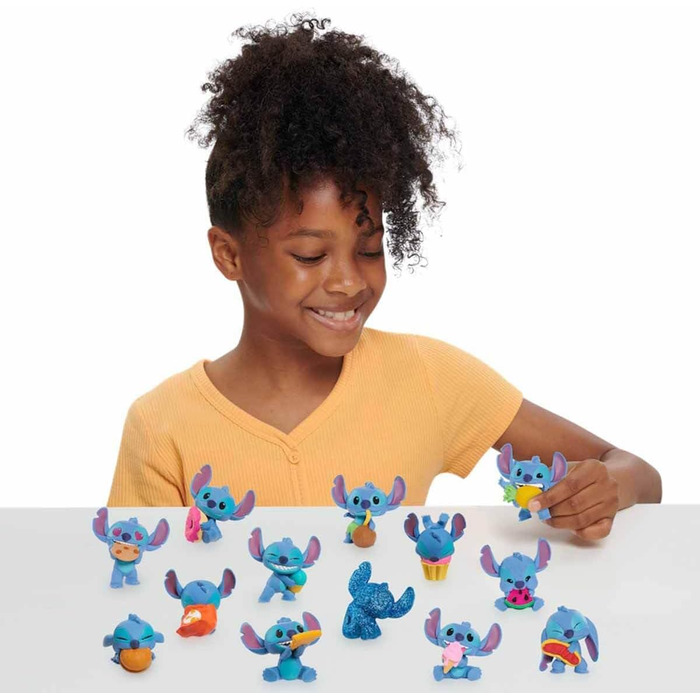 Мініфігурки Famosa Magic Stitch Capsule, кульки-сюрприз з різноманітними мініфігурками Disney Stitch, до 12 різних моделей, 1 рідкісна фігурка, випадкова модель (TTC01000)