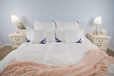 Комплект із 2 пухових подушок 3-камерні подушки 80x80 см Вага наповнювача 1600 грамів Чохол зі 100 бавовни Пухова подушка 80x80 Пухова подушка Не вищипує живих істот Білий