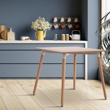 Кухонний стіл CLP Viborg I Обідній стіл у скандинавському дизайні для вітальні зі стільницею з МДФ I Каркас з бука, регульовані захисні накладки на підлогу, колір натуральний, розмір 80 см x 80 см