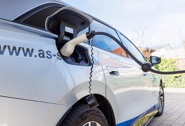 Як - Котушка Schwabe для зарядного кабелю електромобіля типу 2 8 м - 11 кВт / 400 В / 16 А / 3-фазна - Котушка для зарядного кабел