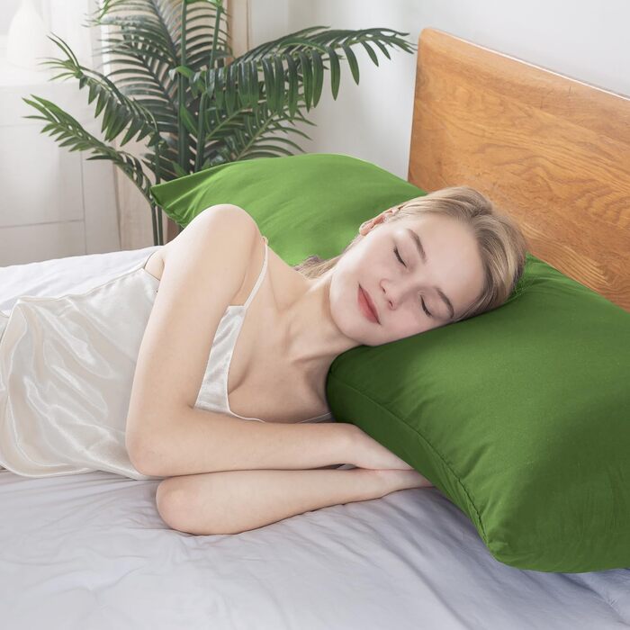 Подушка для тіла BedTreat для дорослих (оксамит, зелений)