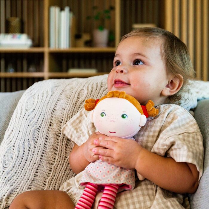 Мяка лялька HABA Роя лялька з мякої тканини 25 см, ідеально підходить для немовлят і малюків можна прати, легко одягати та знімати
