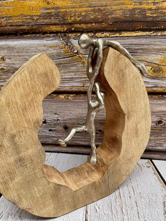 Скульптура "Командна робота" (30 см) — Срібло, Манго Дерево, Алюміній