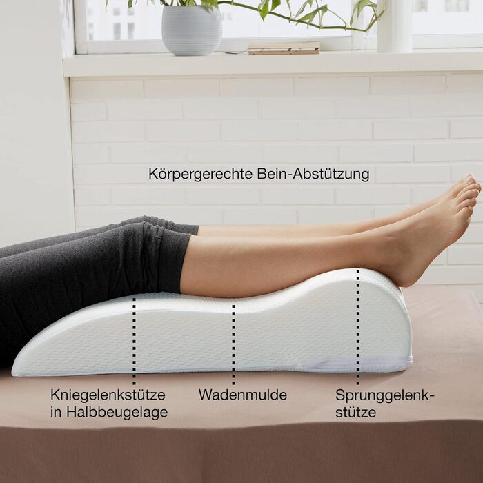 Подушка для ніг Erwin Mller, біла, венозний клин, подушка для ніг, релаксаційна подушка - розмірно стабільний наповнювач, оптимальне підняття ніг, анатомічна форма, чохол, який можна прати, біла, один розмір