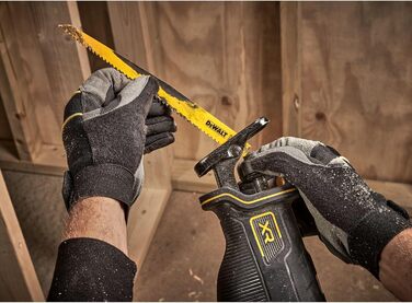 Акумуляторна зворотно-поступальна пила Dewalt 18V XR DCS382N (безщітковий двигун, дуже компактна, максимальна довжина різання 300