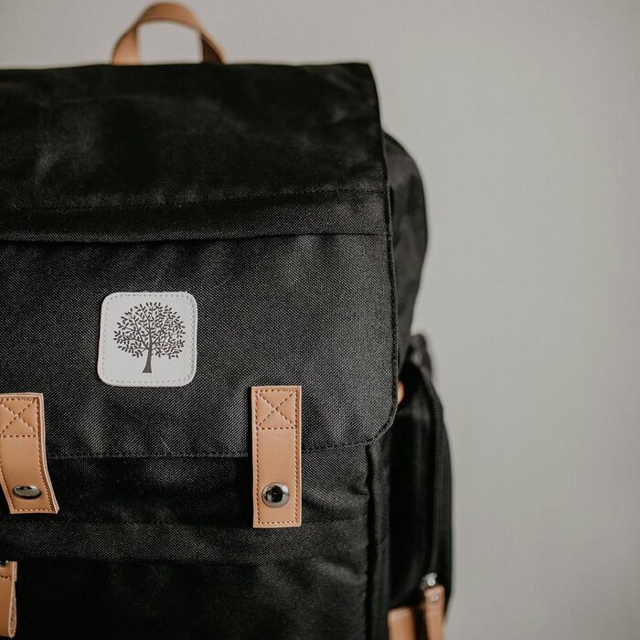 Пеленальний рюкзак Parker - велика пеленальна сумка з ізольованими кишенями, ременями для коляски та пеленальним килимком - 'Birch