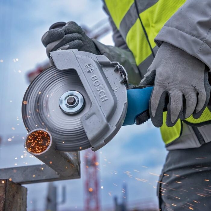 Акумуляторна кутова шліфувальна машина Bosch Professional BITURBO GWS 18V-180 P (диск Ø 180 мм, глибина різання 230 мм, вимикач PR