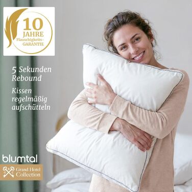 Пухова подушка Blumtal 80 x 80 см з 3-камерним наповнювачем - сертифікована Oeko-TEX. Подушка 80x80 з пір&39яним наповнювачем - Ультрапідтримуюча пружинна серцевина м&39які зовнішні камери HCS - Подушка чохол 100 бавовна, білий колір 80x80 см 1