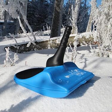 Дитяча пластикова шапка на зиму синя