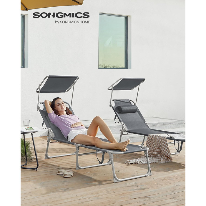 Шезлонг SONGMICS, розкладний крісло-реклайнер, 193 x 53 x 29 см, витримує до 150 кг, сонцезахисний козирок, підголівник, регульована спинка, для саду, басейну, патіо, темно-сірий GCB19UV1 темно-сіра подушка не входить до комплекту
