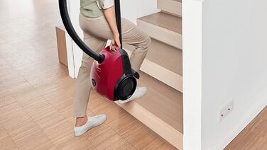 Пилосос із мішком BOSCH GL20S, 700 Вт, червоний (ємність 3,5 л, рівень шуму 80 дБ, радіус дії 8 м, регулятор потужності)