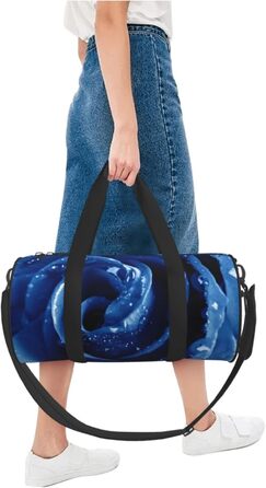 Спортивна сумка, дорожня сумка, красива блакитна троянда, ілюстративний принт, сумка для подорожей на ніч, чорна, універсальний розмір, сумка для подорожей