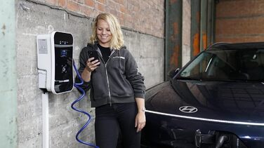 Із зарядним кабелем 7,5 м (новий модельний рік 2025) Розумне програмне забезпечення та додаток Фотоелектрична зарядка Інтелектуаль