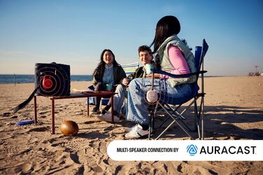 Чорного кольору - Портативна Bluetooth-колонка з JBL Pro Sound, глибокими басами та функцією збільшення часу відтворення - Водонеп