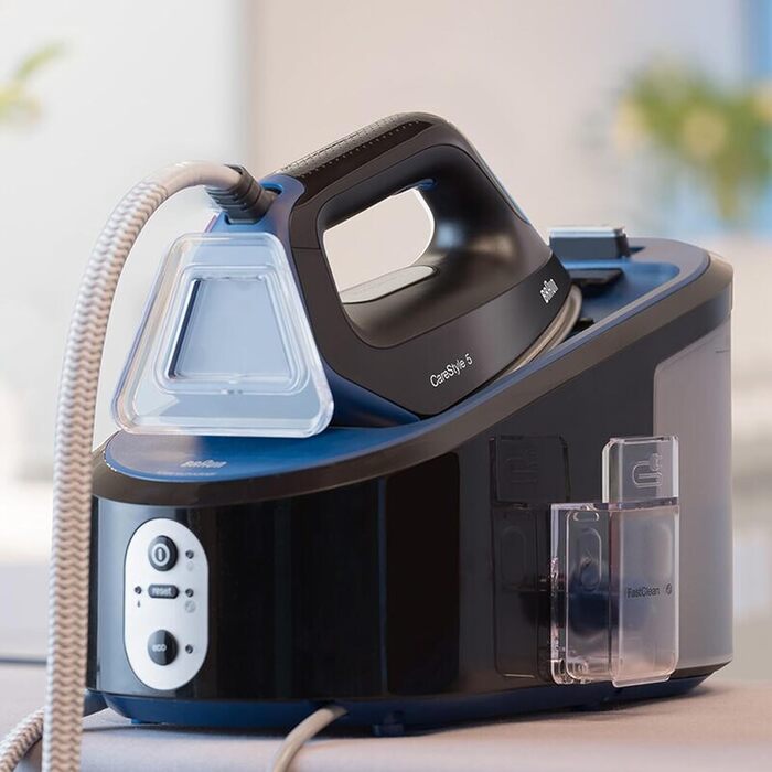 Парова прасувальна станція Braun CareStyle 5 IS 5145 WH - парова праска з підошвою FreeGlide 3D та функцією Eco, 2400 Вт, паровий