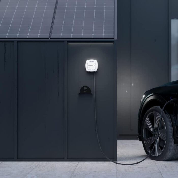 Сонячний зарядний пристрій Wallbox Pulsar Plus - зарядний пристрій для електромобілів (7,4 кВт, 5 метрів, тип 2, WiFi, Bluetooth,